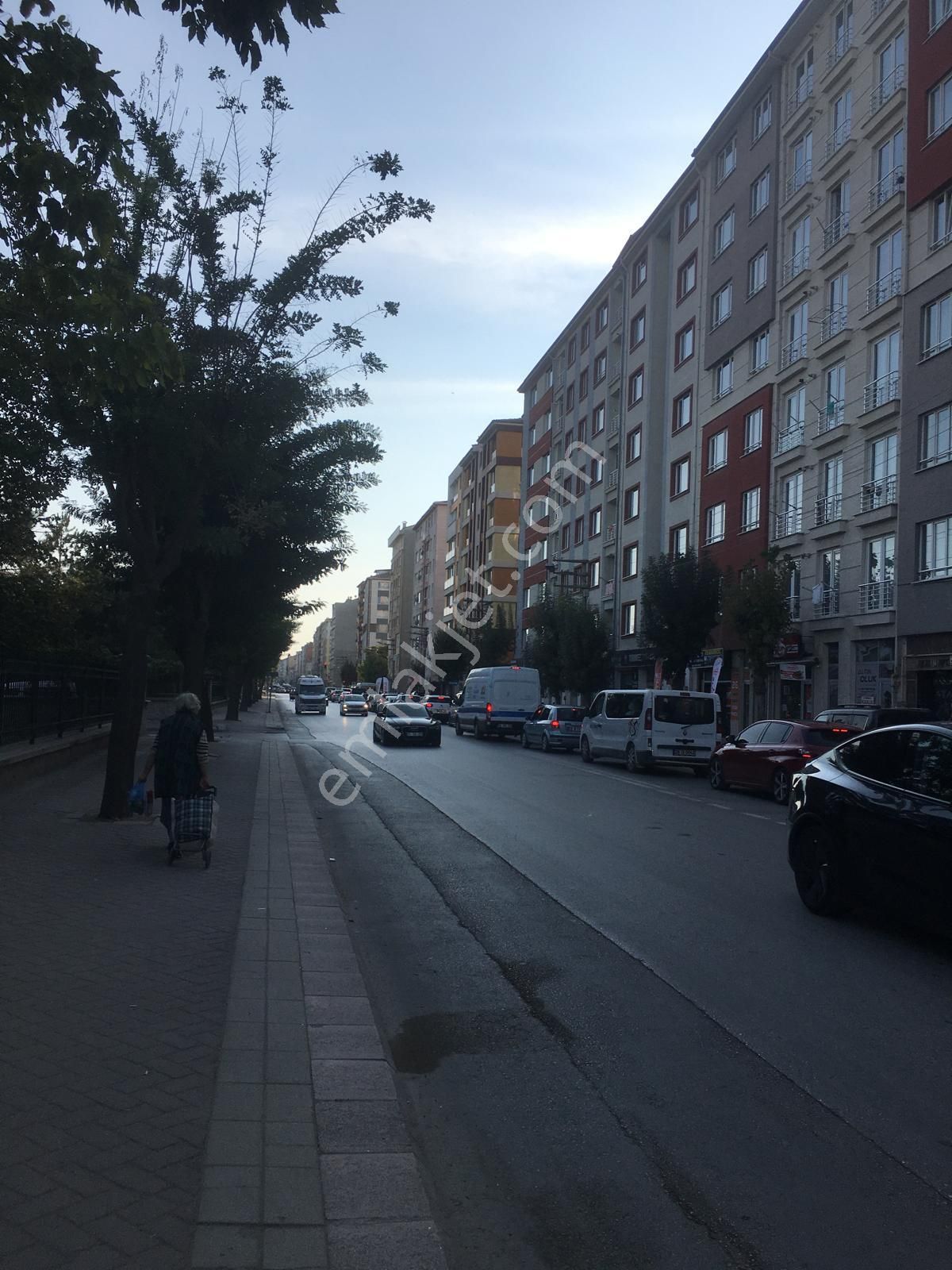 As Emlaktan G.y.satar Cd.büyük Park Karşısı Satılık Kombili Çift Asansörlü Balkonlu 3+1 Daire - Görsel 4