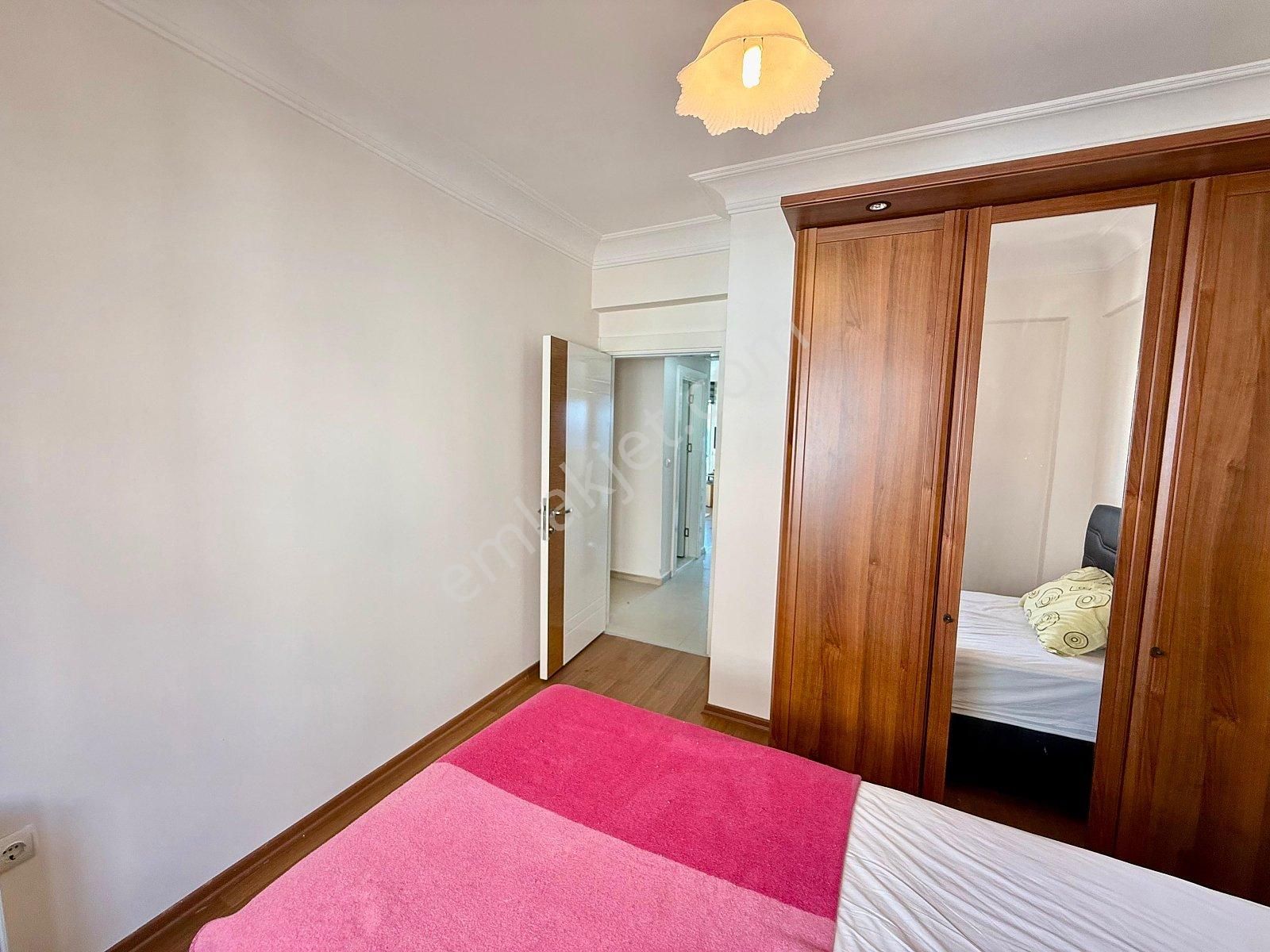 Alanya’da Sahile Sıfır Konumda Kiralık Eşyalı Daire - Görsel 2