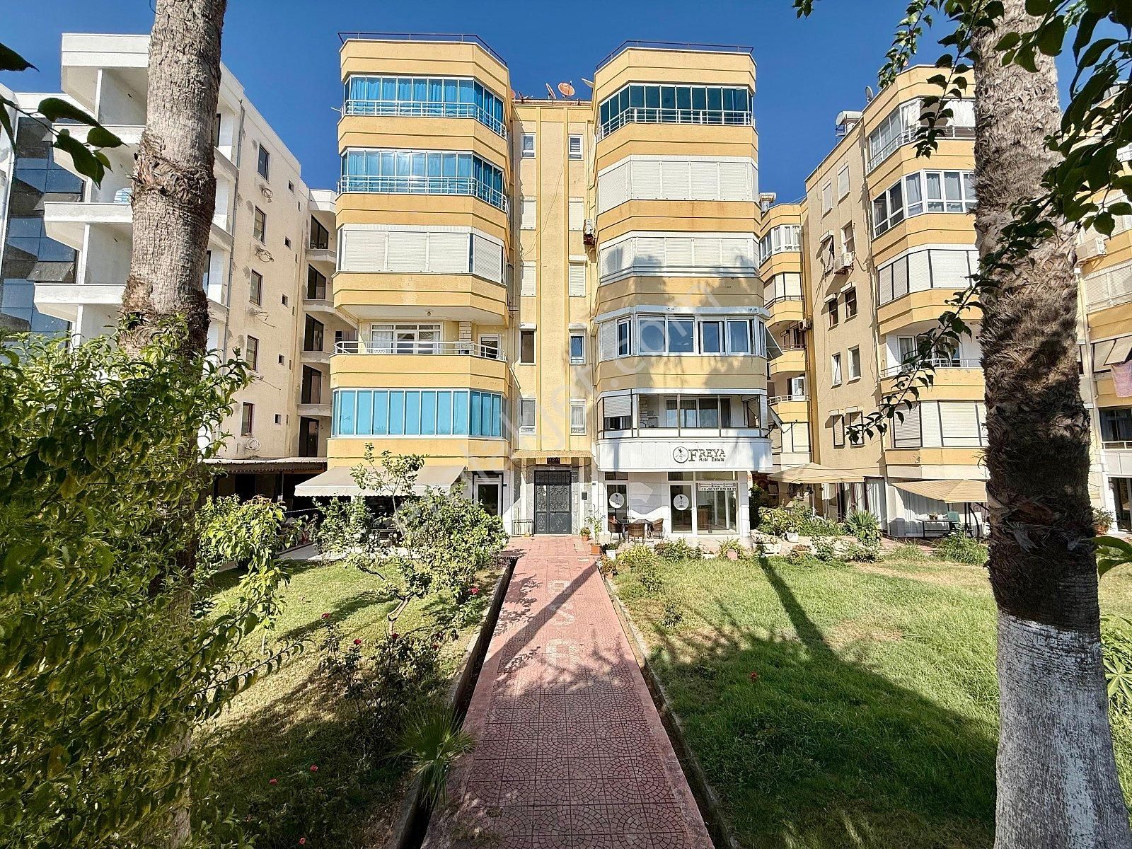 Alanya’da Sahile Sıfır Konumda Kiralık Eşyalı Daire - Görsel 10