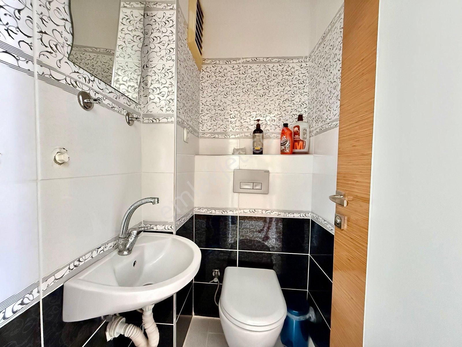 Alanya’da Sahile Sıfır Konumda Kiralık Eşyalı Daire - Görsel 8