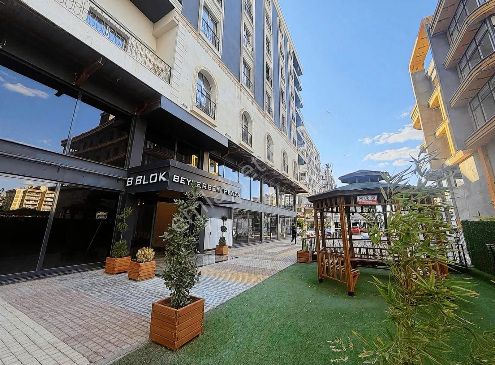 Öz Ay Emlaktan Satılık Beylerbeyi Plazda Ofis - Görsel 5