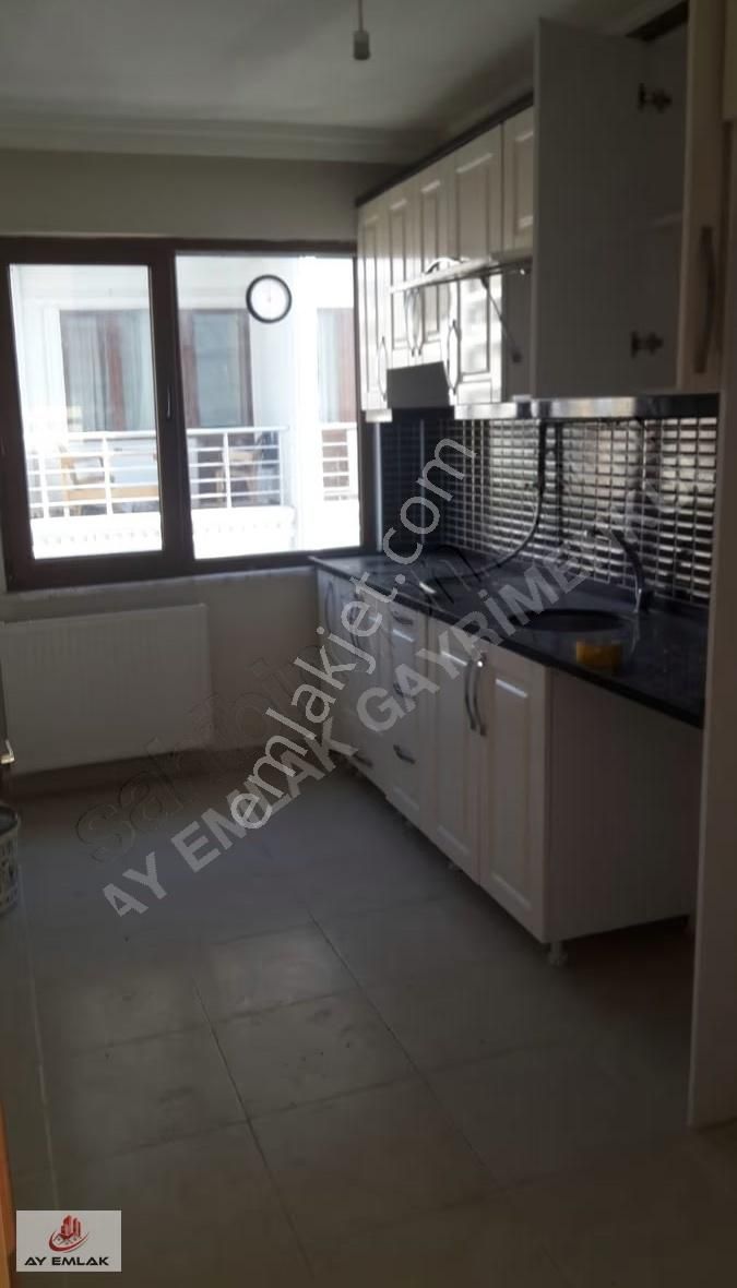 Ay Emlak'tan Armutlu İskele Mevkii Yeni Bina 2+1 Kombili Daire - Görsel 4