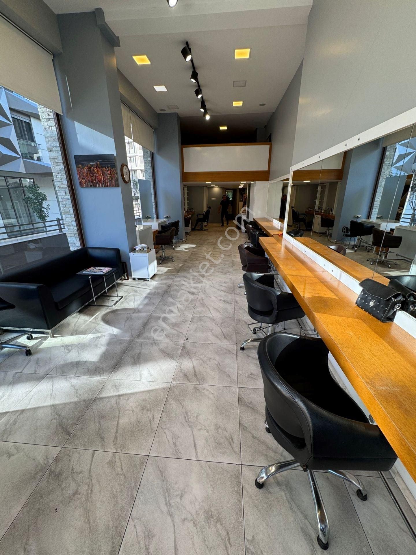 Göztepe Park Karşısında Asma Katlı Dükkan - Görsel 4