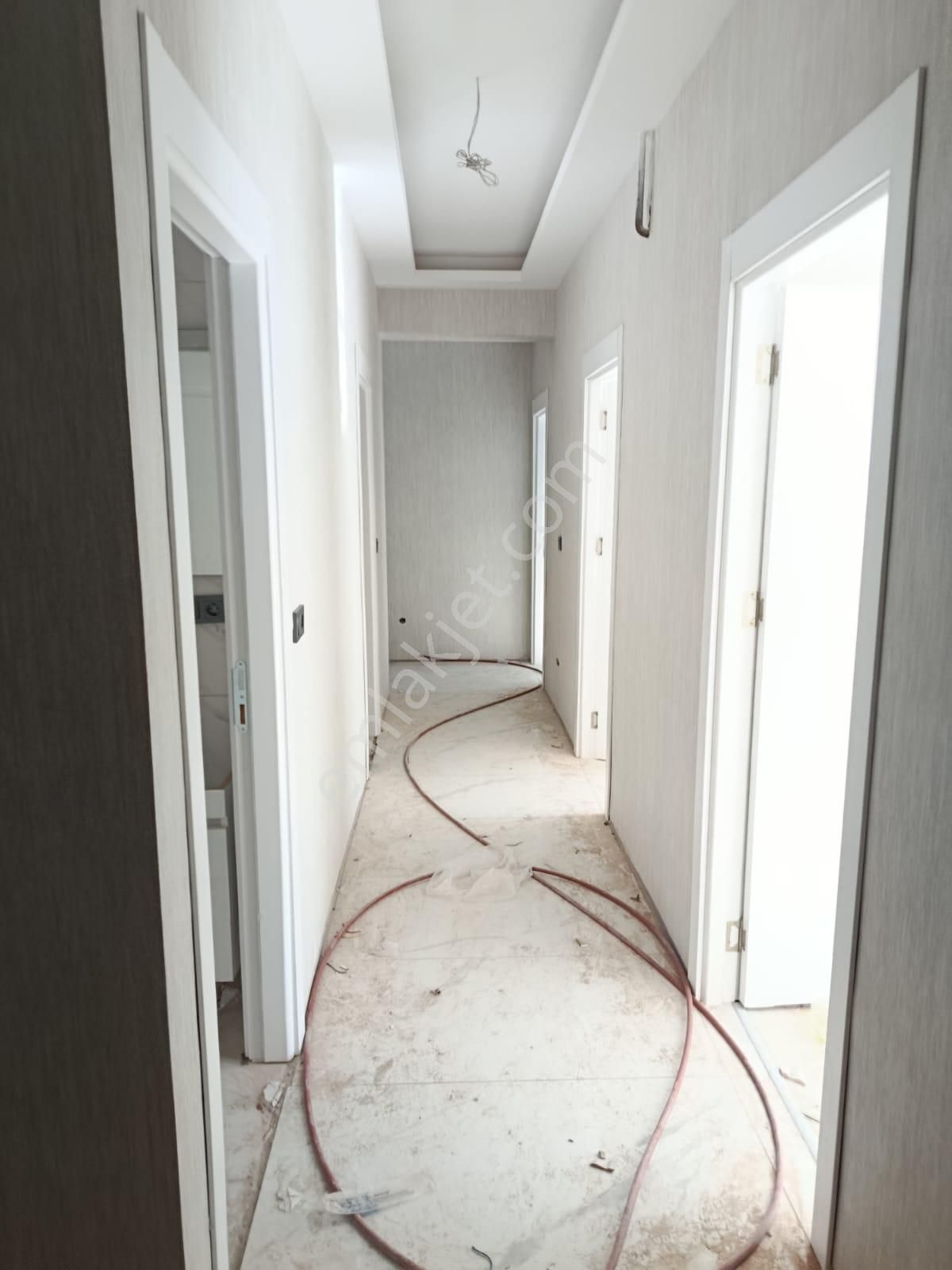 Afyon Tezcan Emlaktan Ali Çetinkayada 4+1 Lüks Geniş Daire - Görsel 29