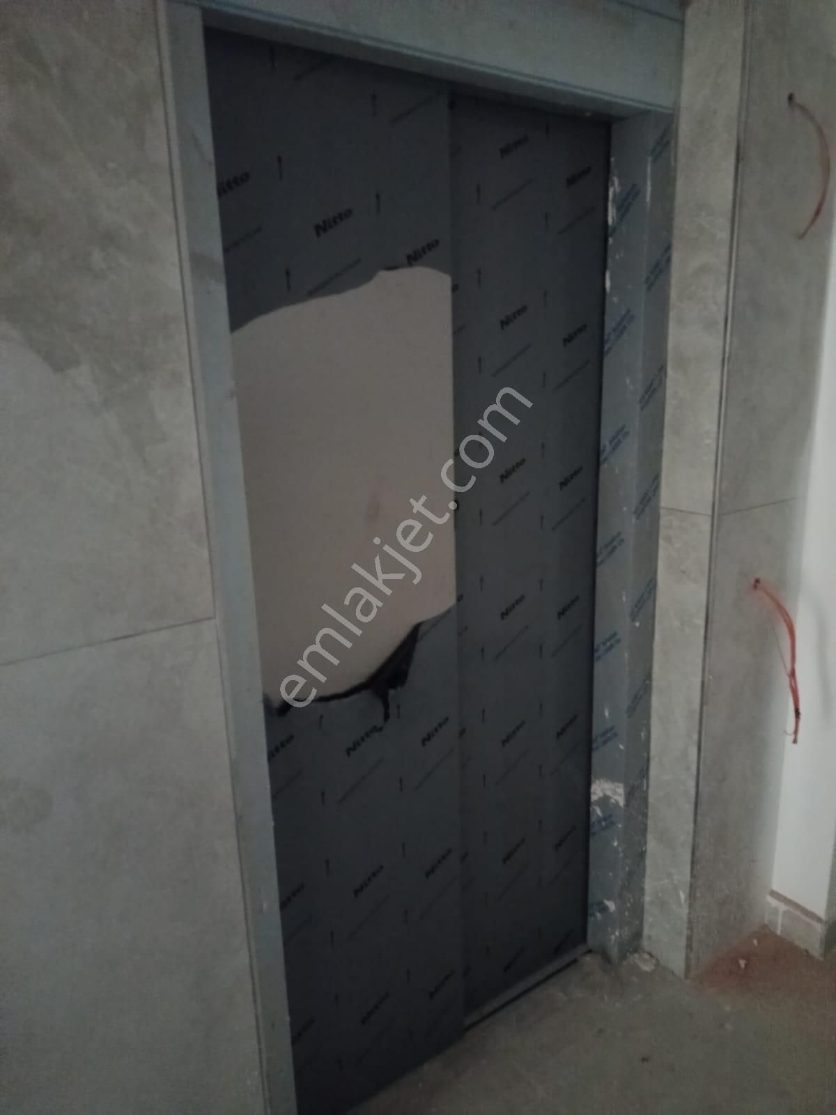 Afyon Tezcan Emlaktan Ali Çetinkayada 4+1 Lüks Geniş Daire - Görsel 25