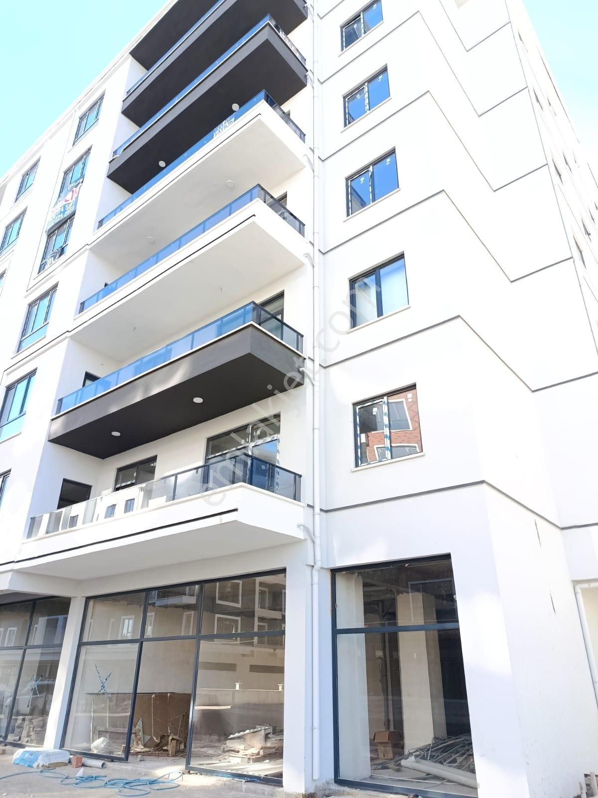 Afyon Tezcan Emlaktan Ali Çetinkayada 4+1 Lüks Geniş Daire - Görsel 34