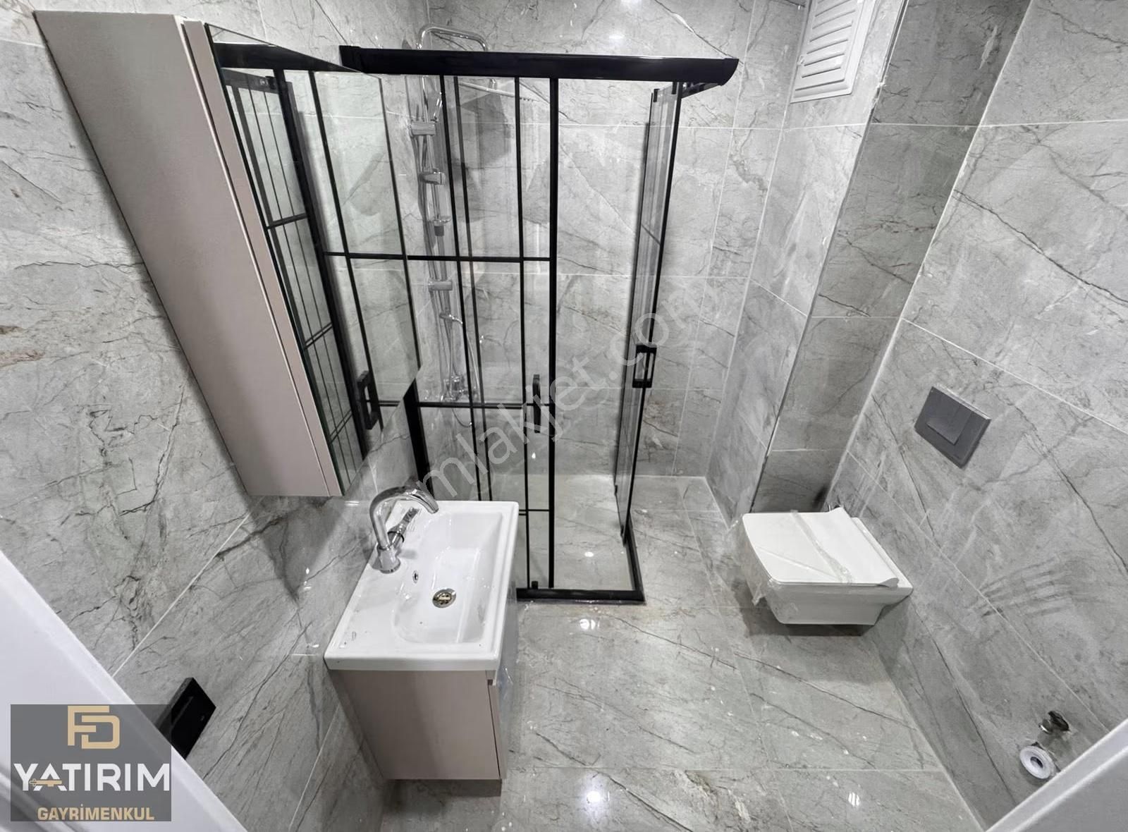Bayramoğlu Merkez'de Asansörlü Çift Banyolu 4+1 200 M² Dubleks - Görsel 23
