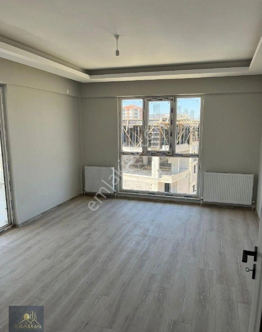 Karakaya Emlak Ofisinden Kaçmaz Sıfır Orta Kat Daire - Görsel 5