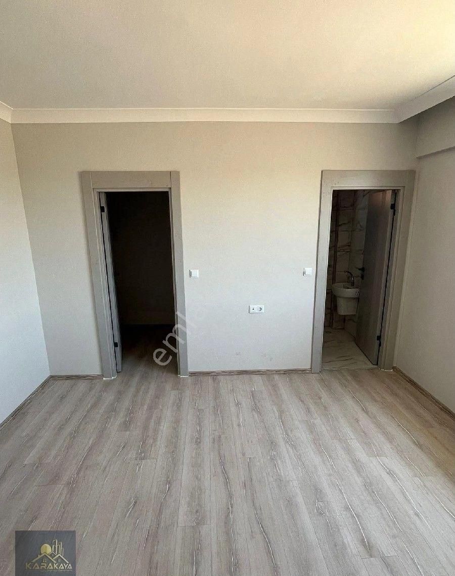 Karakaya Emlak Ofisinden Kaçmaz Sıfır Orta Kat Daire - Görsel 3