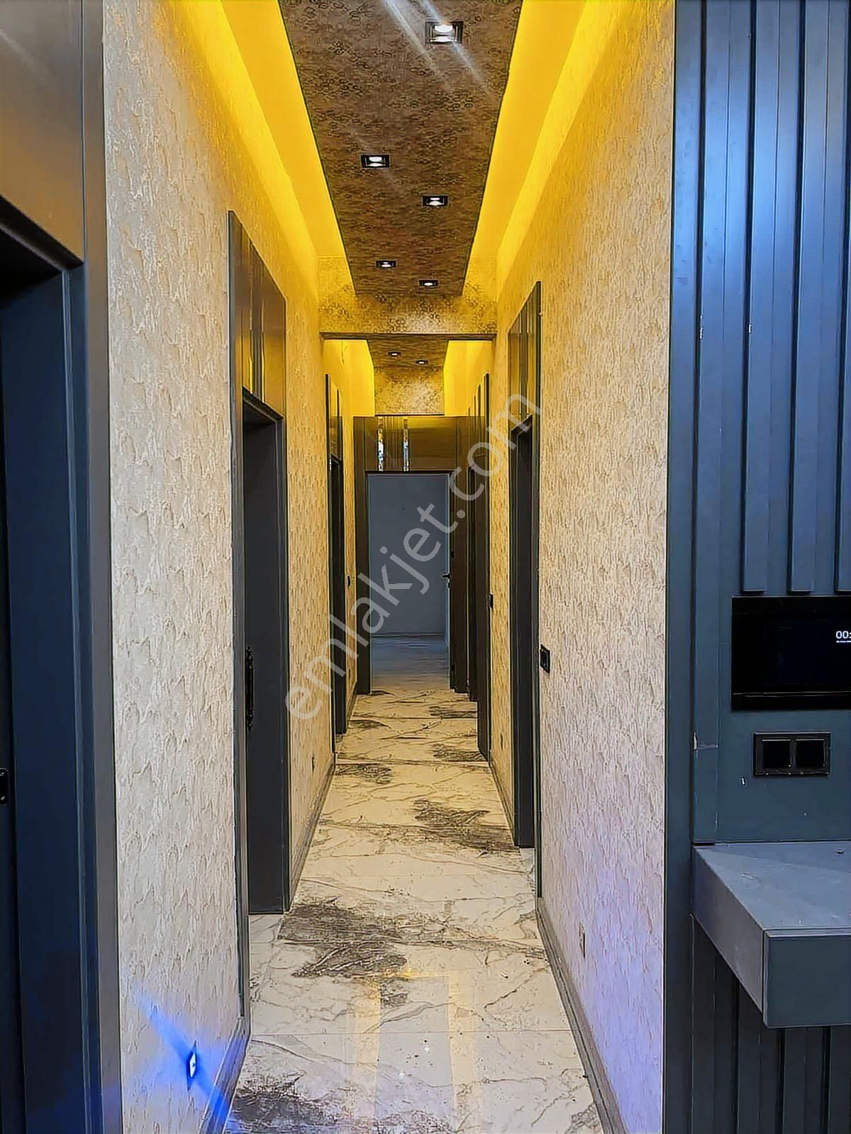 Fıstıklık Mah. Merkezi Yerde Sıfır Satılık 3,5+1 Akıllı Daire - Görsel 14