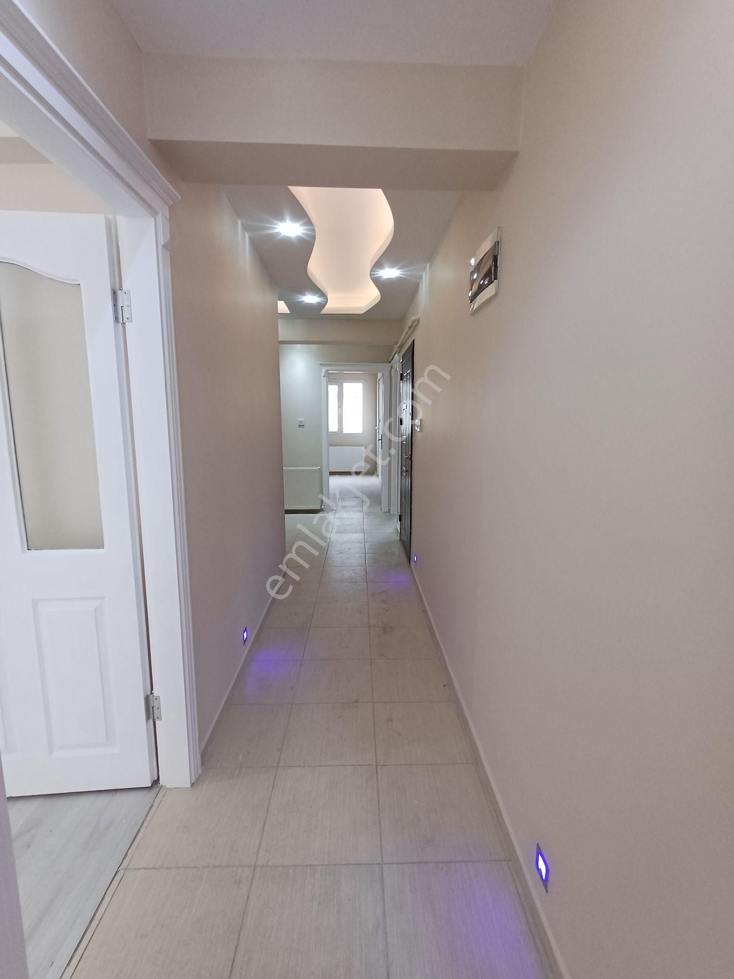 Turyap Buca'dan Atatürk Mah. Cadde Üzeri, Tadilatlı Geniş Daire - Görsel 11