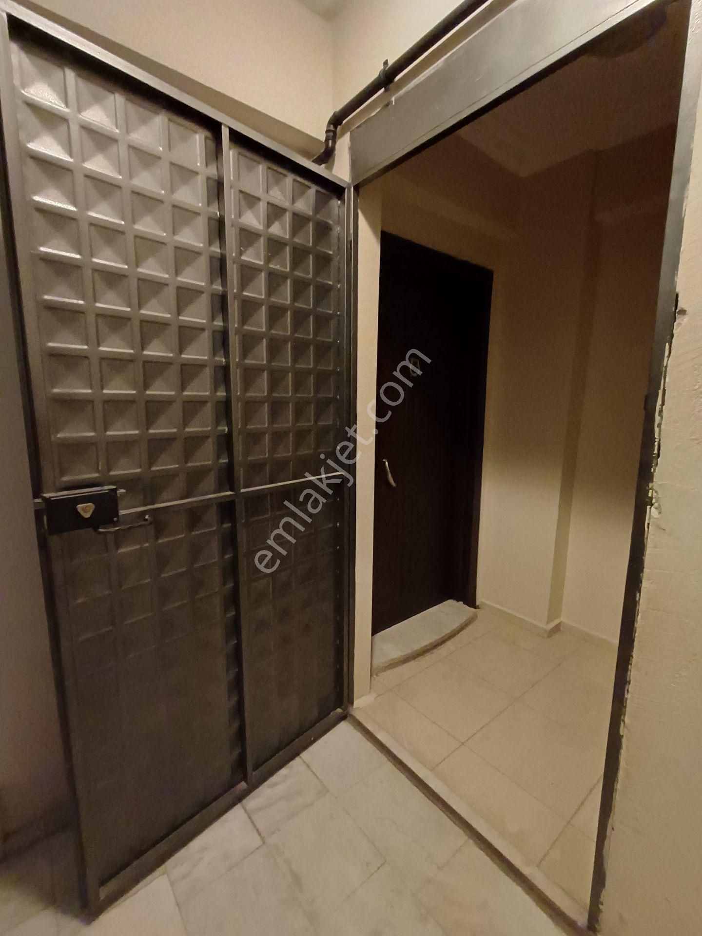 Turyap Buca'dan Atatürk Mah. Cadde Üzeri, Tadilatlı Geniş Daire - Görsel 32