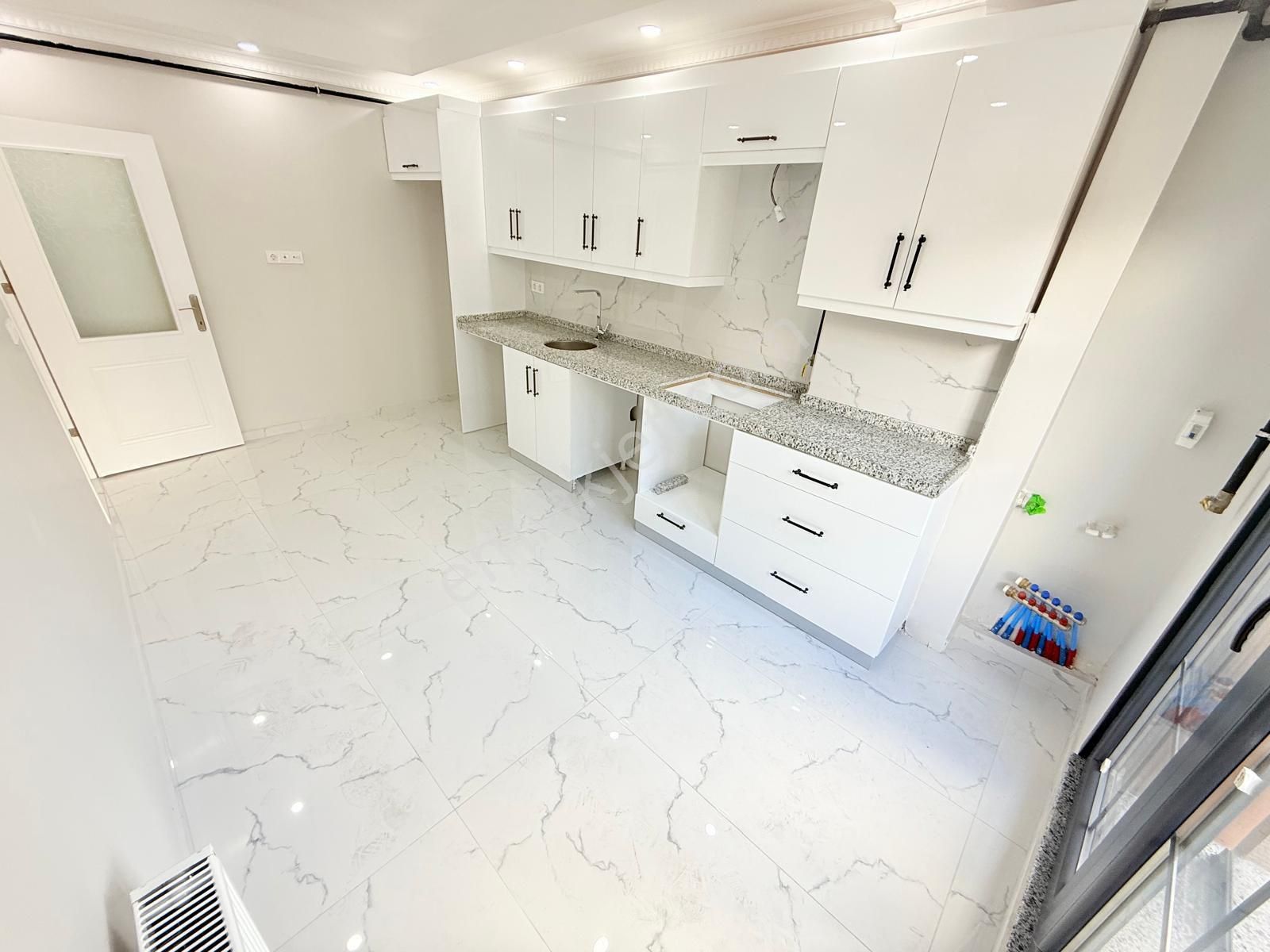 Pusula İnşaattan Cebeci Mah. Caddeye Yakın 2+1 100m2 Ara Kat - Görsel 2