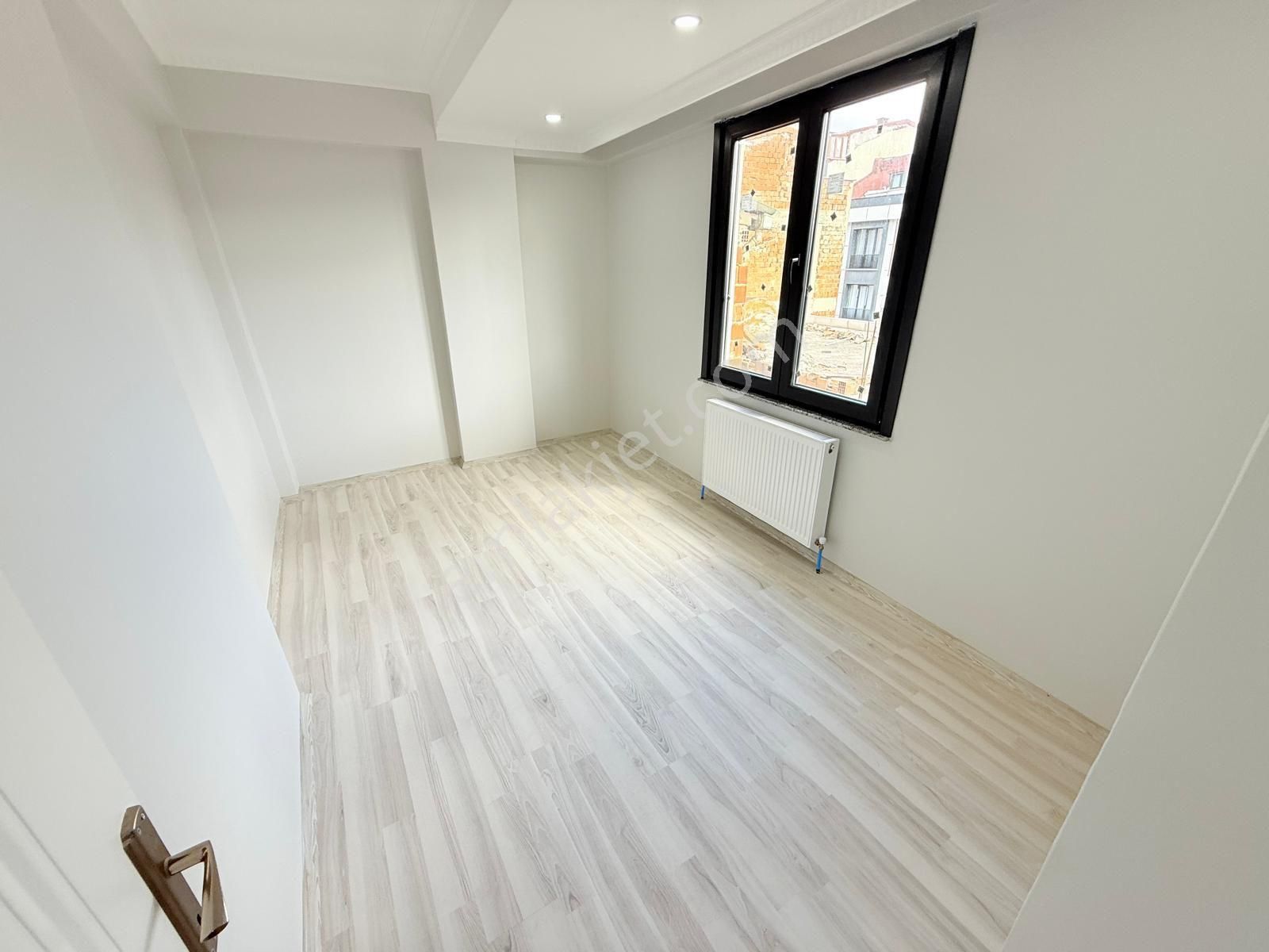 Pusula İnşaattan Cebeci Mah. Caddeye Yakın 2+1 100m2 Ara Kat - Görsel 8