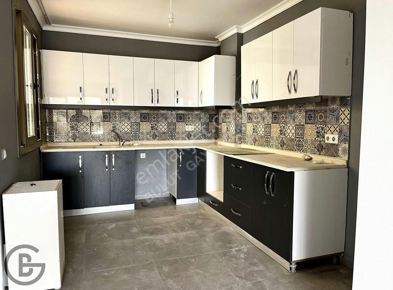 *turgutreis Akçaalan *2+1 *üst Kat *ana Cadde Üzerinde *bakımlı - Görsel 13