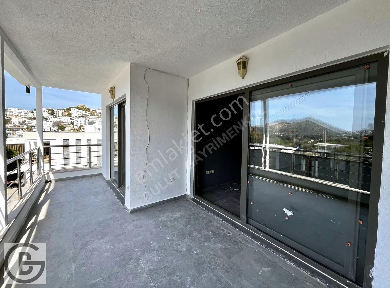 *turgutreis Akçaalan *2+1 *üst Kat *ana Cadde Üzerinde *bakımlı - Görsel 3