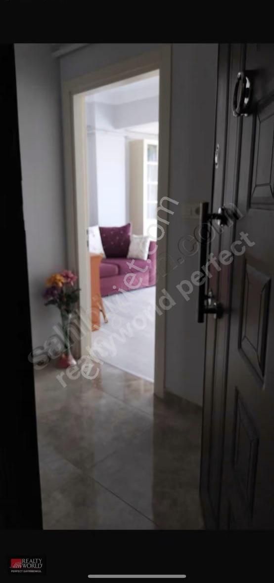 Şehrin Merkezinde ,yenilenmiş ,eşyalı Daire - Görsel 4