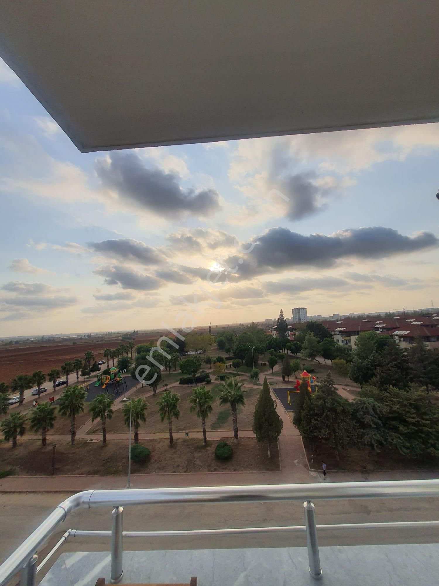 🌟 Bahçeşehir Mahallesi'nde Lüks Eşyalı 1+1 Satılık Daire🌟 - Görsel 14