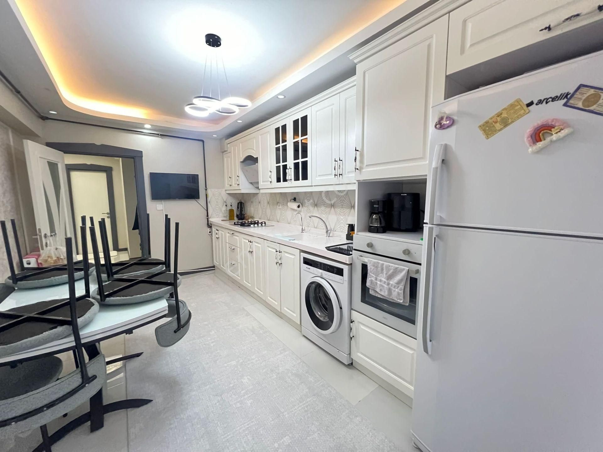 Vatan'dan Bağlumda Üniversite Dibinde Lüx Binada Lüx 3+1 Daire!! - Görsel 3