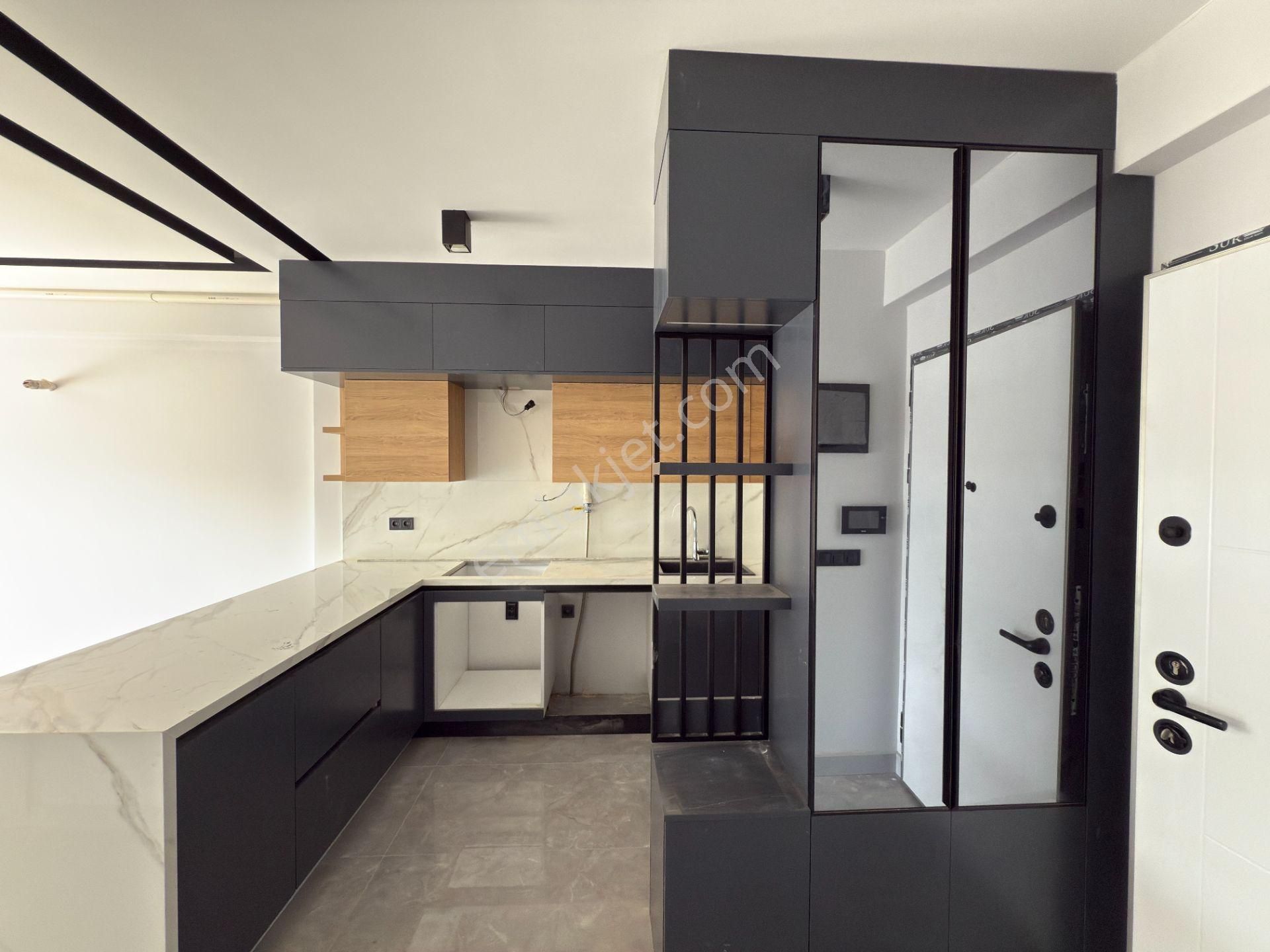 Kuşadası'nın En Yeni Projelerinden Nest108'de Kiralık 1+1'ler - Görsel 11