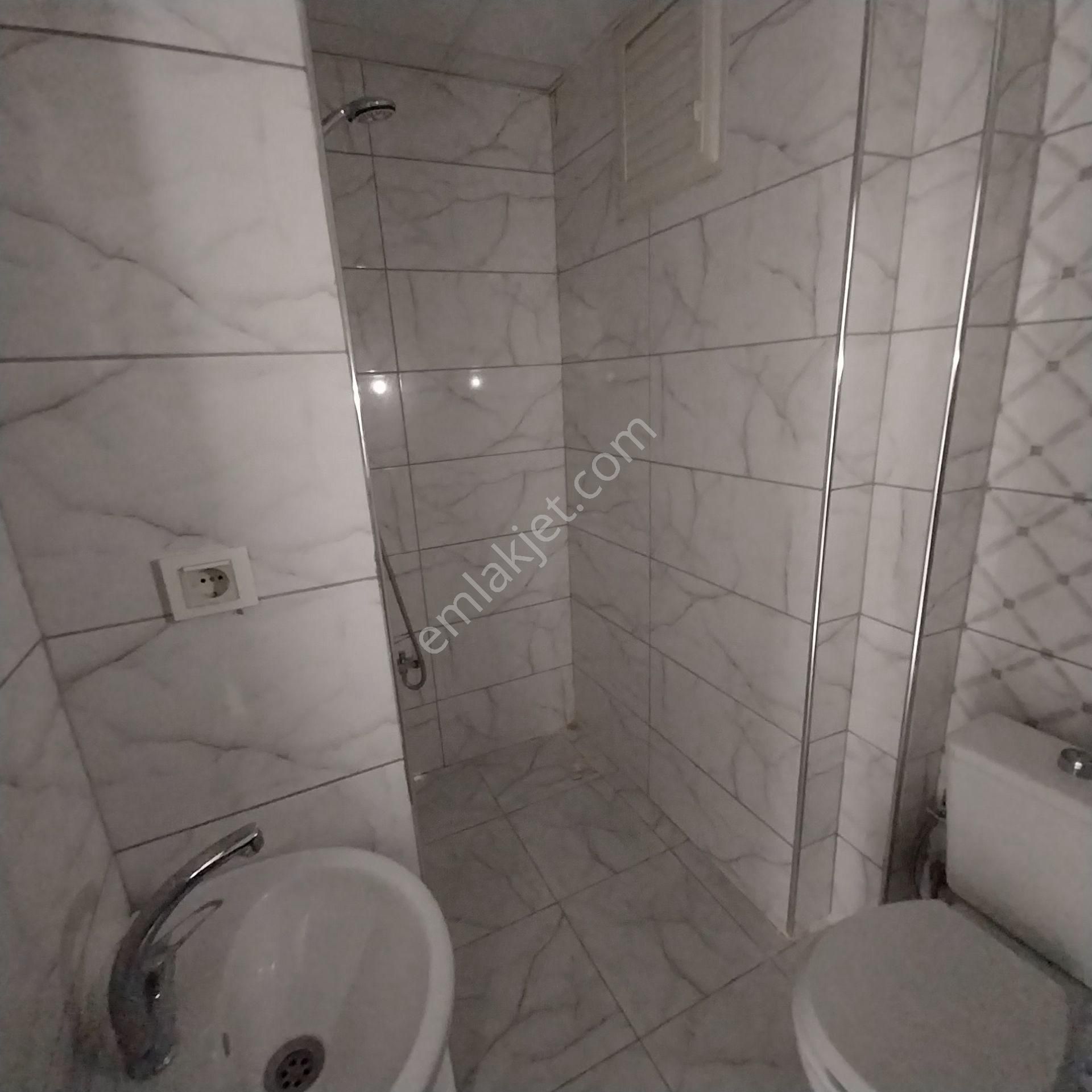 Karaaslanda Satlık 3+1 Yüksek Girişli Daire