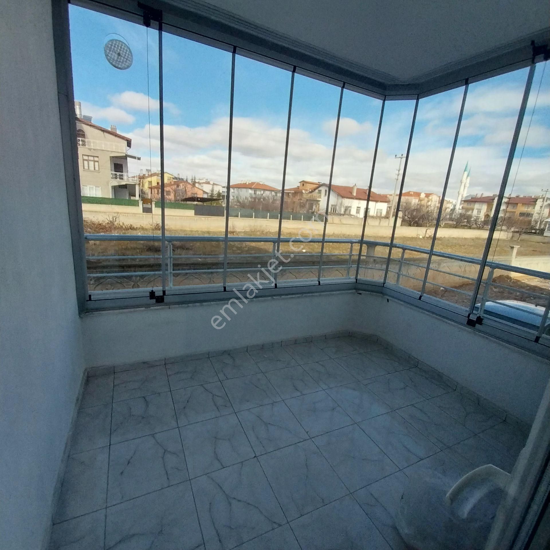 Karaaslanda Satlık 3+1 Yüksek Girişli Daire - Görsel 9