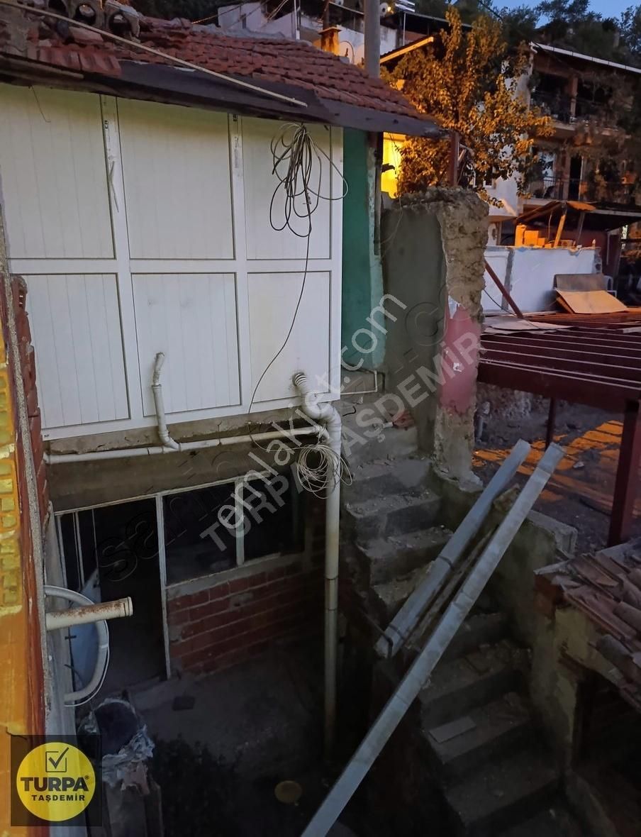 Kemalpaşa Soğukpınar Mahallesinde Satılık Müstakil Ev - Görsel 2