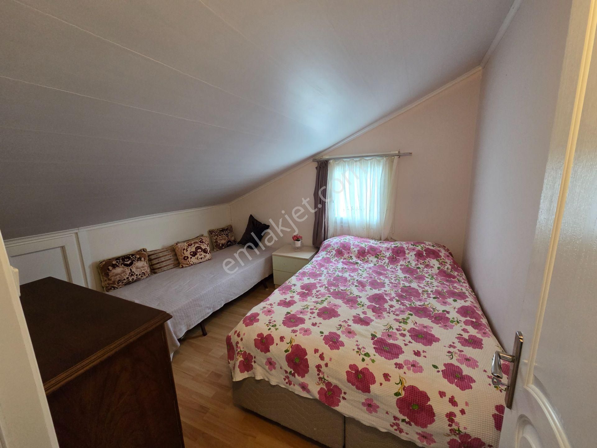 Silivrı Gümüşyaka Da Yazlık Denize 50 Metre (230 M2 Bahçeli) - Görsel 15