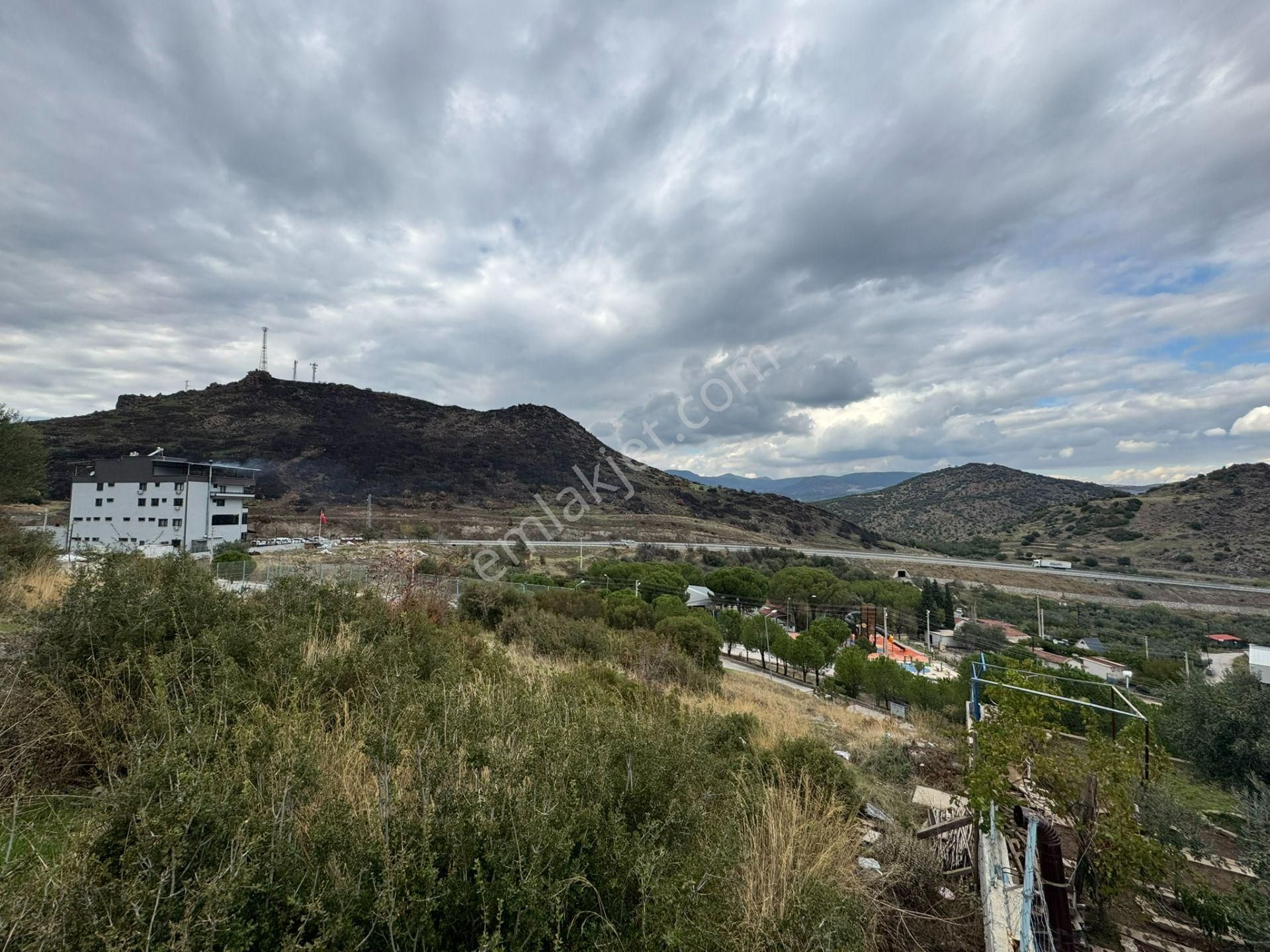 Menemen Ayvacık'da Manzaralı Satılık Arsa - Görsel 3