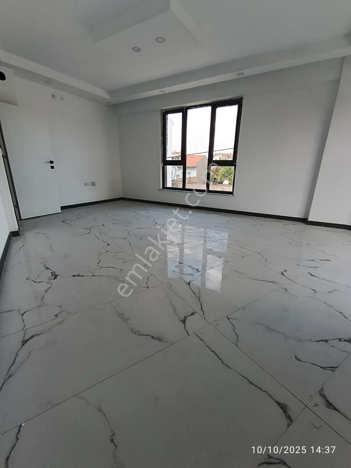 Zafer Mahallesinde Satılık 3+1 Daire - Görsel 11