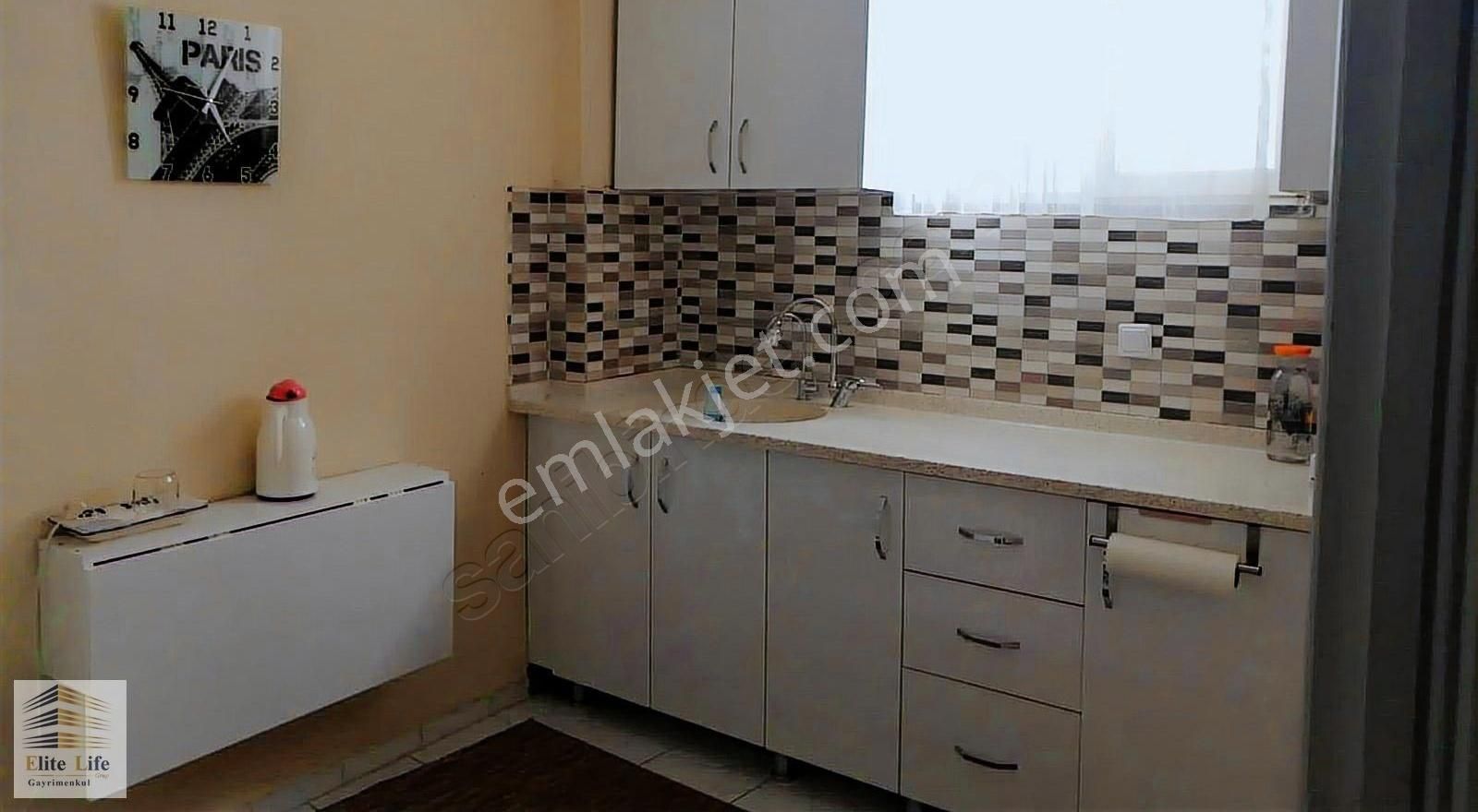 Acil Satılık! Denize Sıfır, Eşyalı 2+1 Daire - Görsel 7