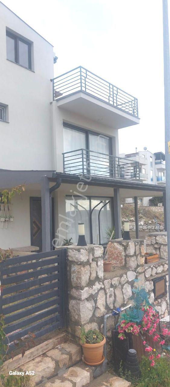 Mordoğan Kamukent De Deniz Manzaralı Ve Yatırımlık 4+1 Dublex Villa Satılık.