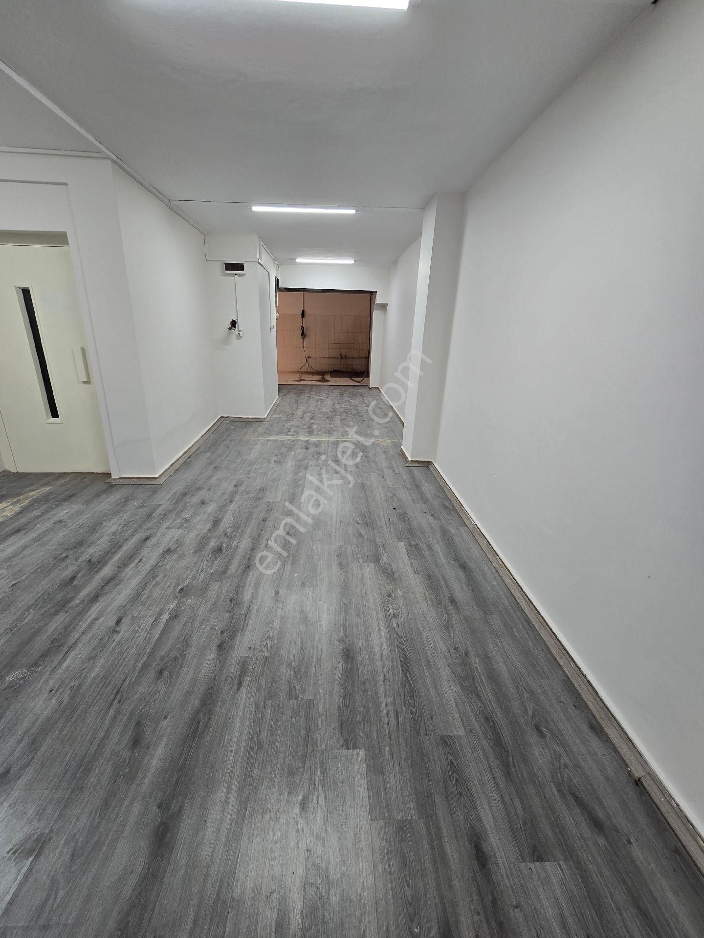 Alt Kaynarcada 400 M² Kapalı Alanlı Kiralık Bina - Görsel 24