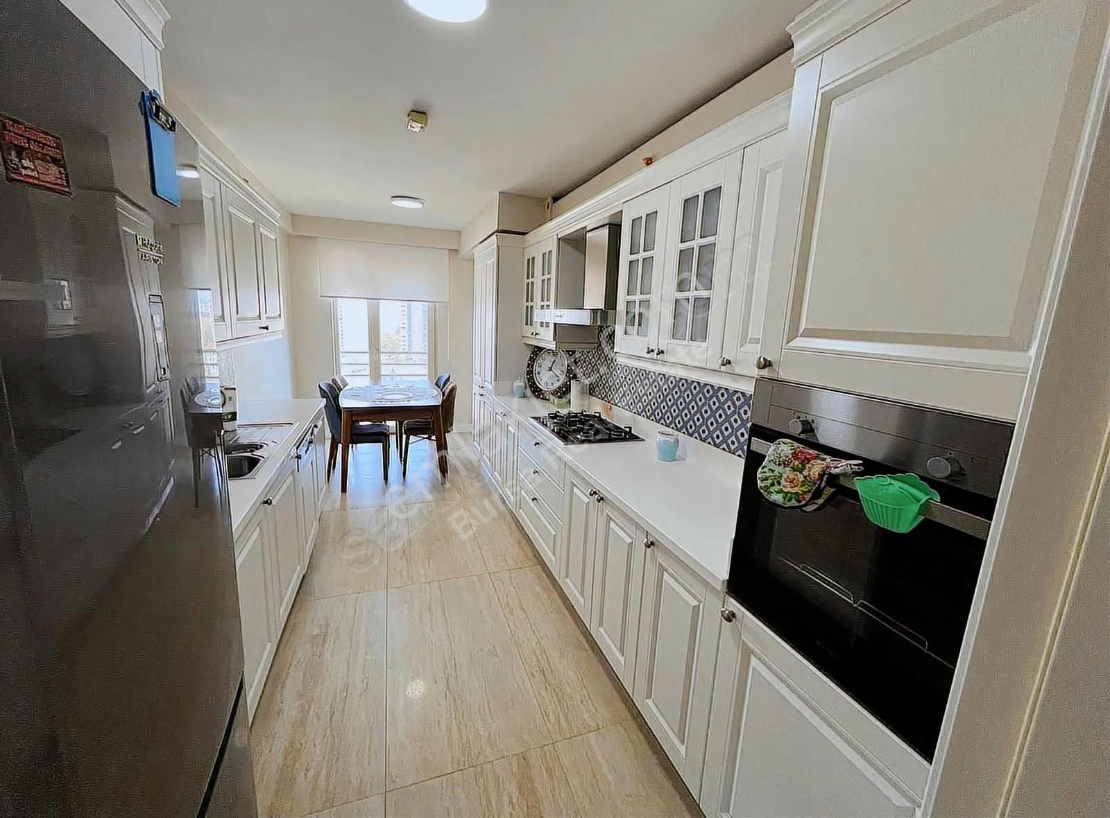 Bursa Modernde 4,5+1 Tüm Odalarda Klimalı Göl Manzaralı Daire - Görsel 10