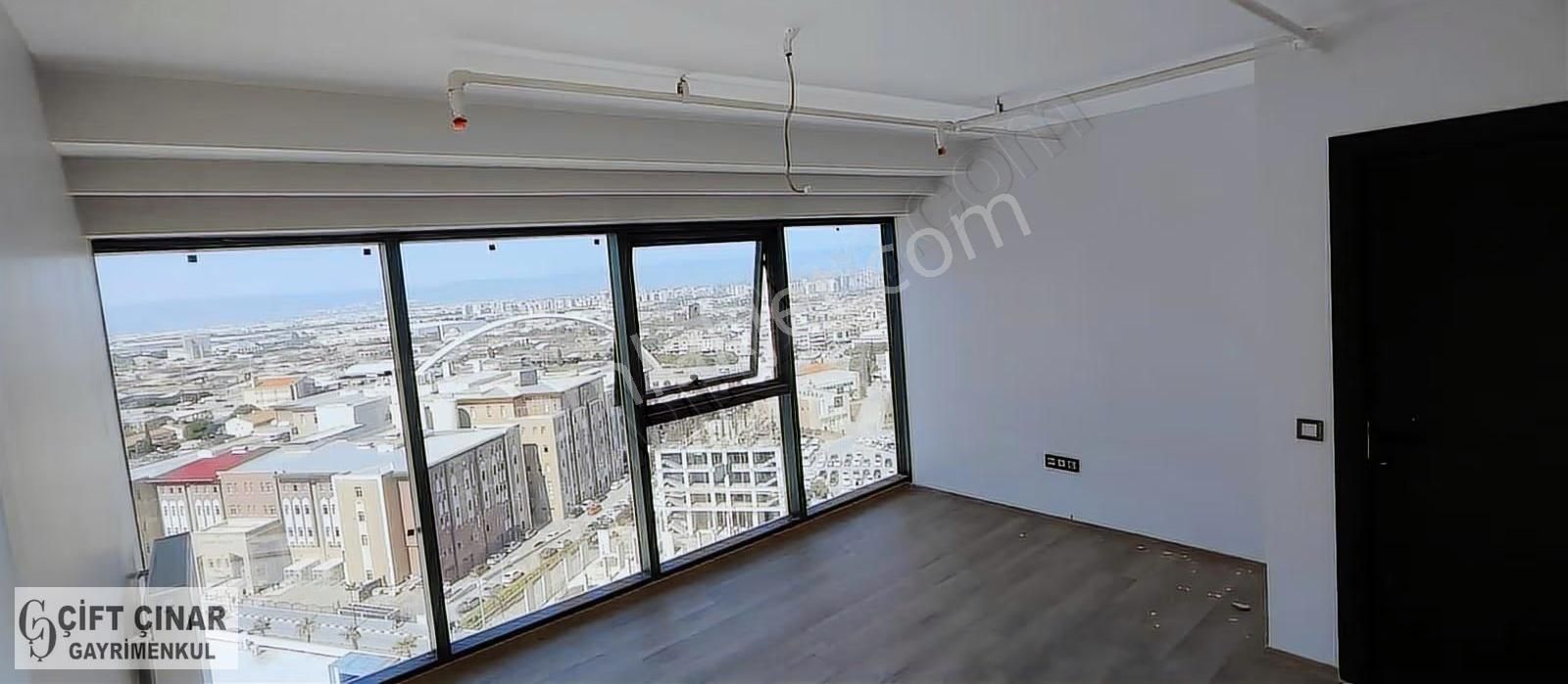 Manisa Meydan Projesinde Full Yapılı Çift Cephe Köşe Ofis - Görsel 28