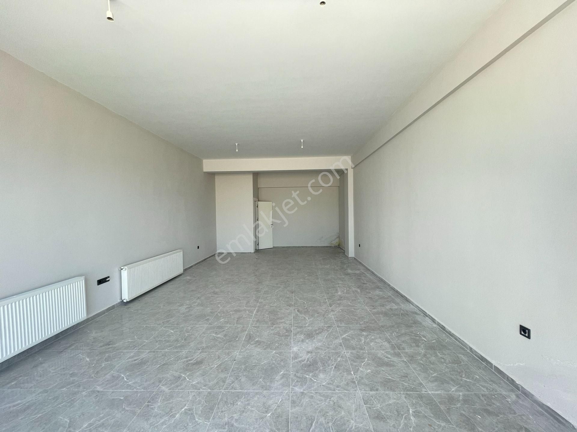 Elfi Den Balkan Da Naim Süleymanoğlu Bulvarında Kiralık Dükkan - Görsel 6