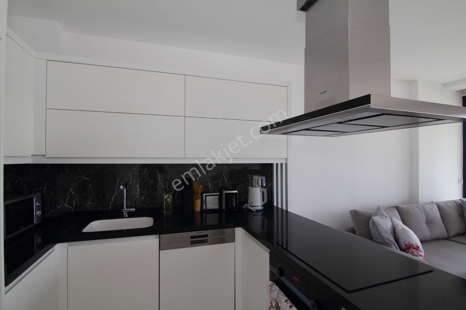 Turgutreisin En Prestijli Sitesinde 3+1 Yıllık Kiralık Rezidans - Görsel 9