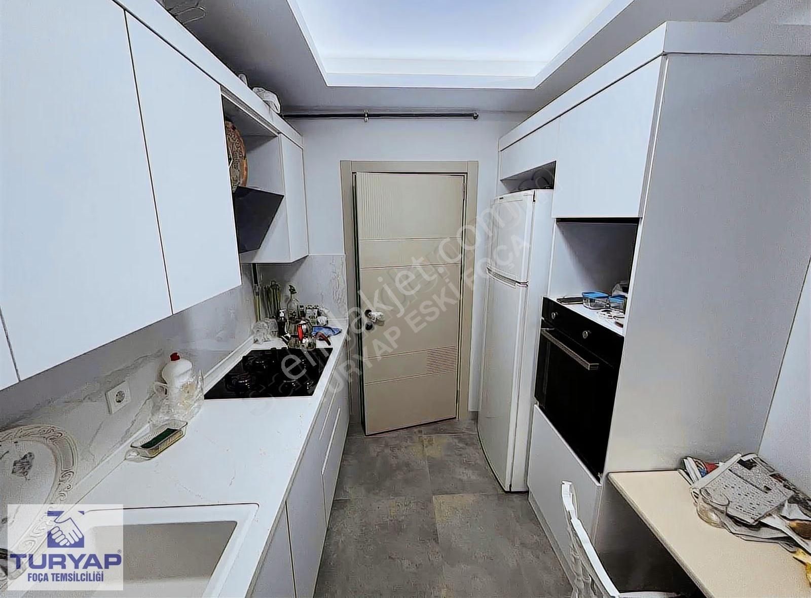 Karşıyaka Demirköprü'nün Kalbinde Satılık 2+1 Daire - Görsel 3