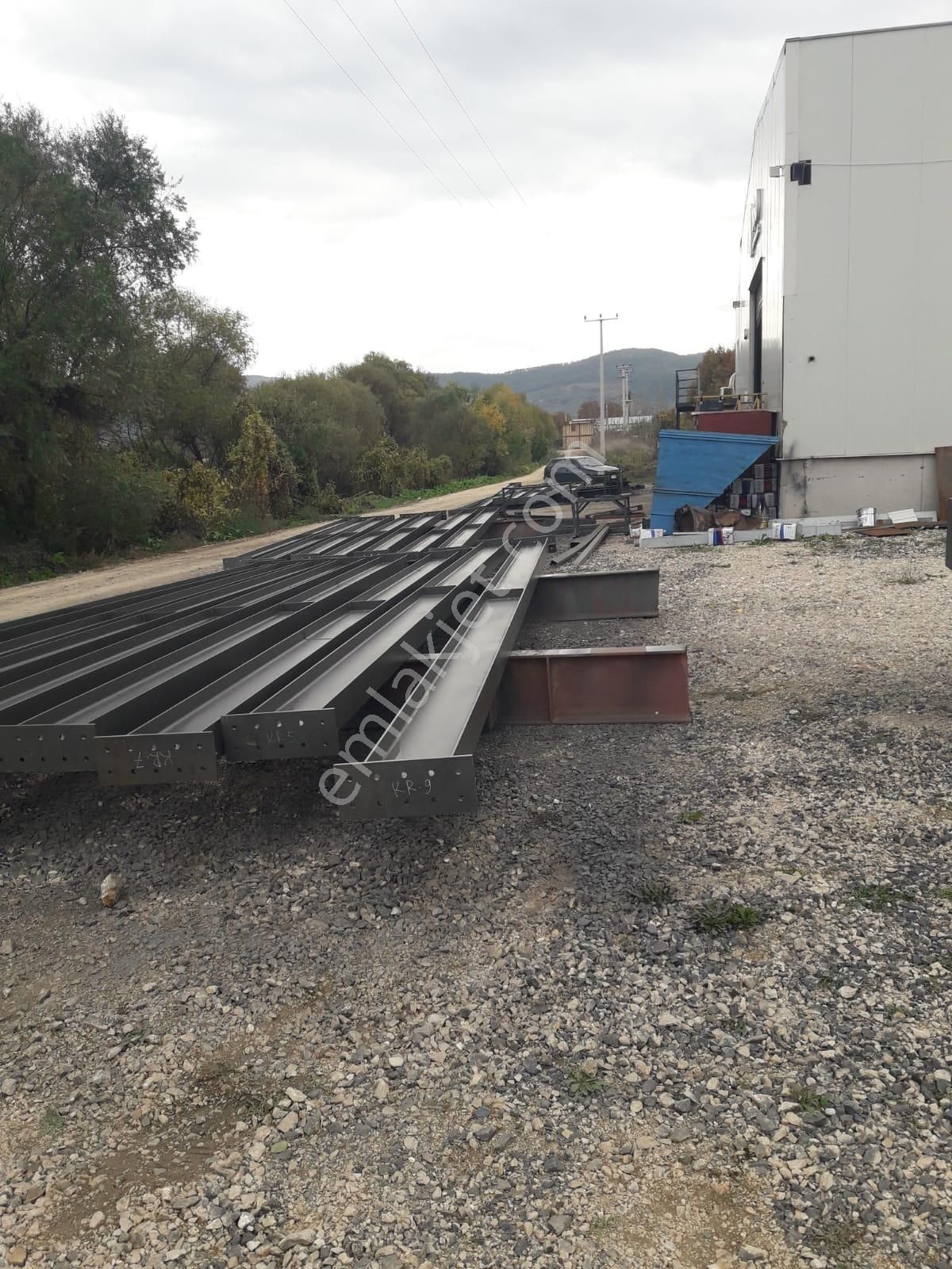 Rt Safir'den Yaylacık'da Resmi Yola Cephe Kiralık Depolama Alanı - Görsel 9