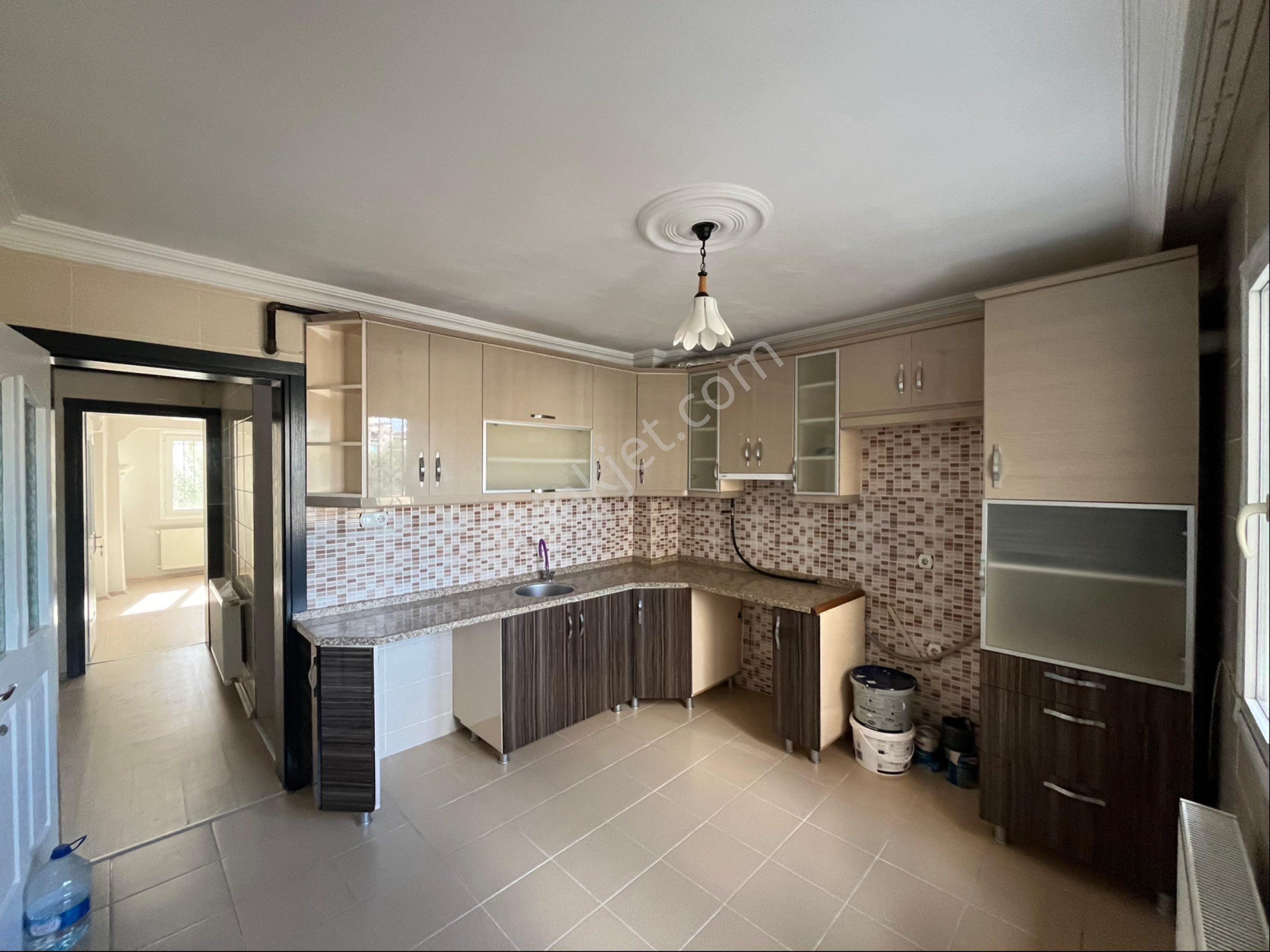 İzmir Buca Yeşilbağlar Mah Satılık2+1sıfır Masrafsız Daire