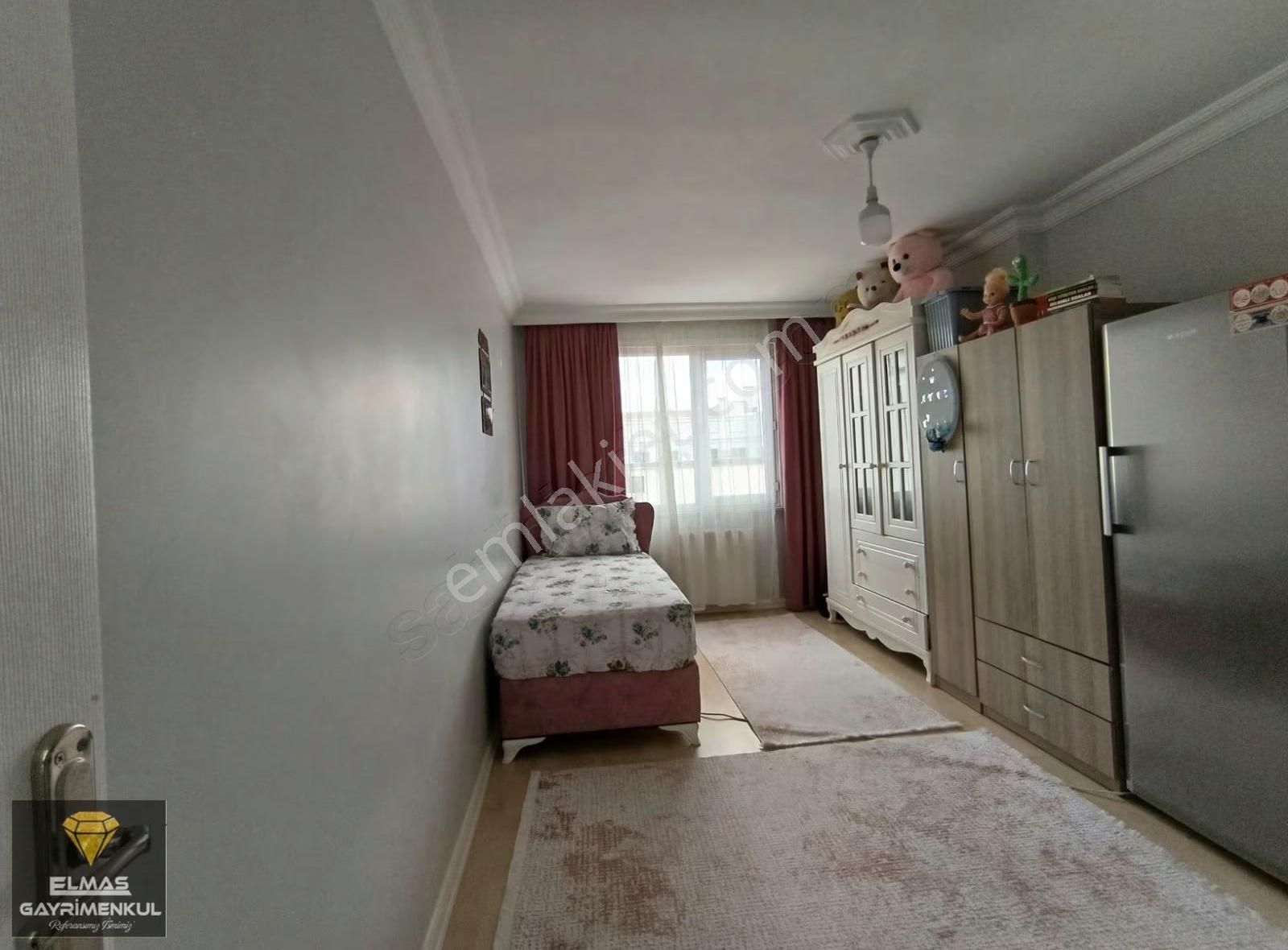 Caddeye Yakın Geniş Masrafsız Full Yapılı Arakat Daire - Görsel 12