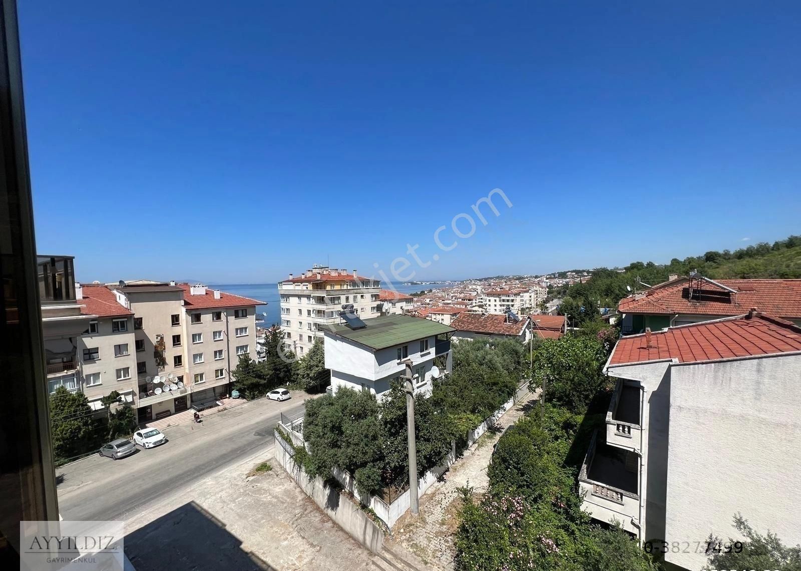 Deniz Manzaralı Masrafsız Satılık 2+1 Daire - Görsel 15