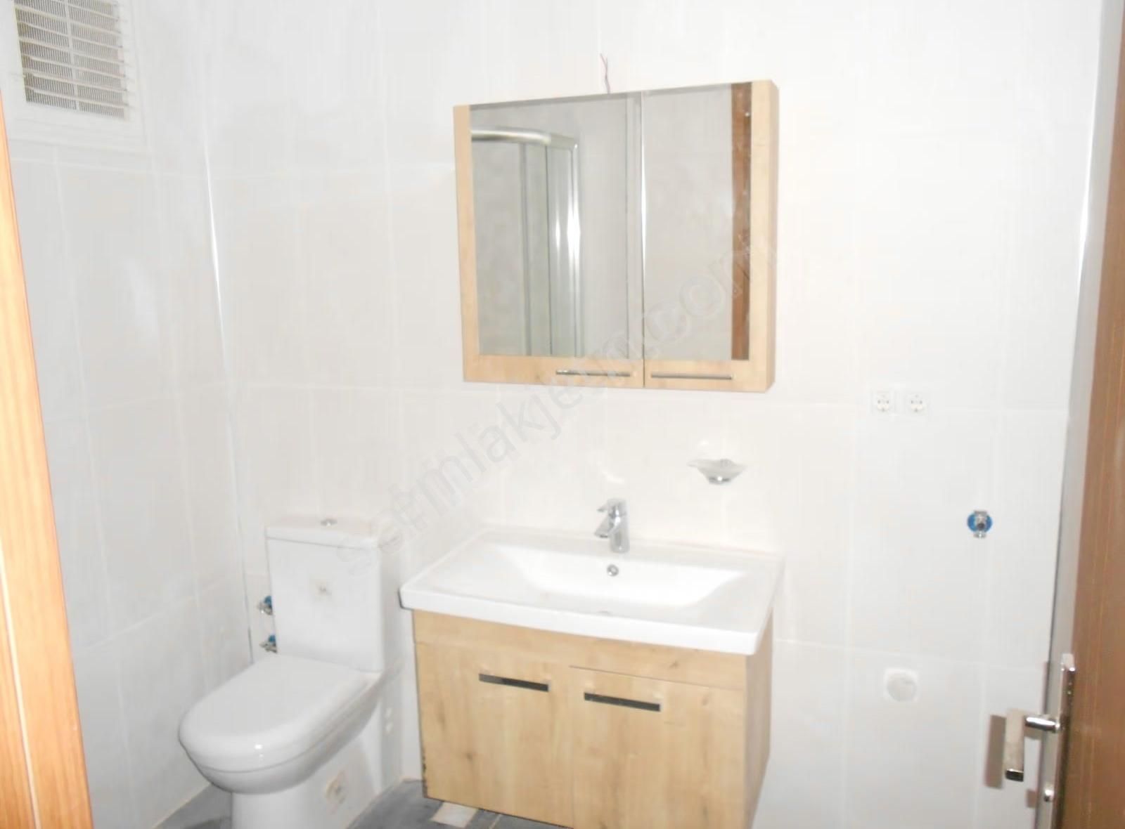 Avcılar Cihangir Cad Ustunde Satılık 2+1 1 Kat 7 Yıllık Daire - Görsel 7