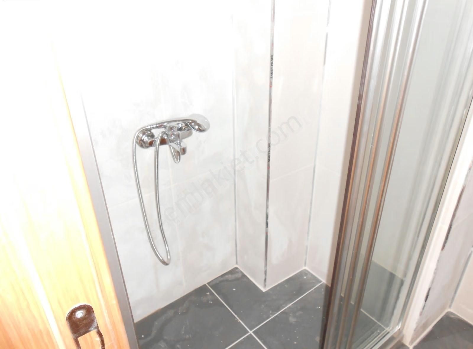 Avcılar Cihangir Cad Ustunde Satılık 2+1 1 Kat 7 Yıllık Daire - Görsel 13