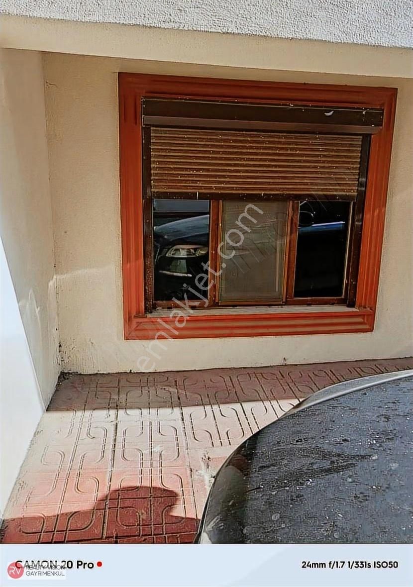 Çekmeköy Cumhuriyet Mahallesinde Site İçinde Büyük M2'li Daire - Görsel 3