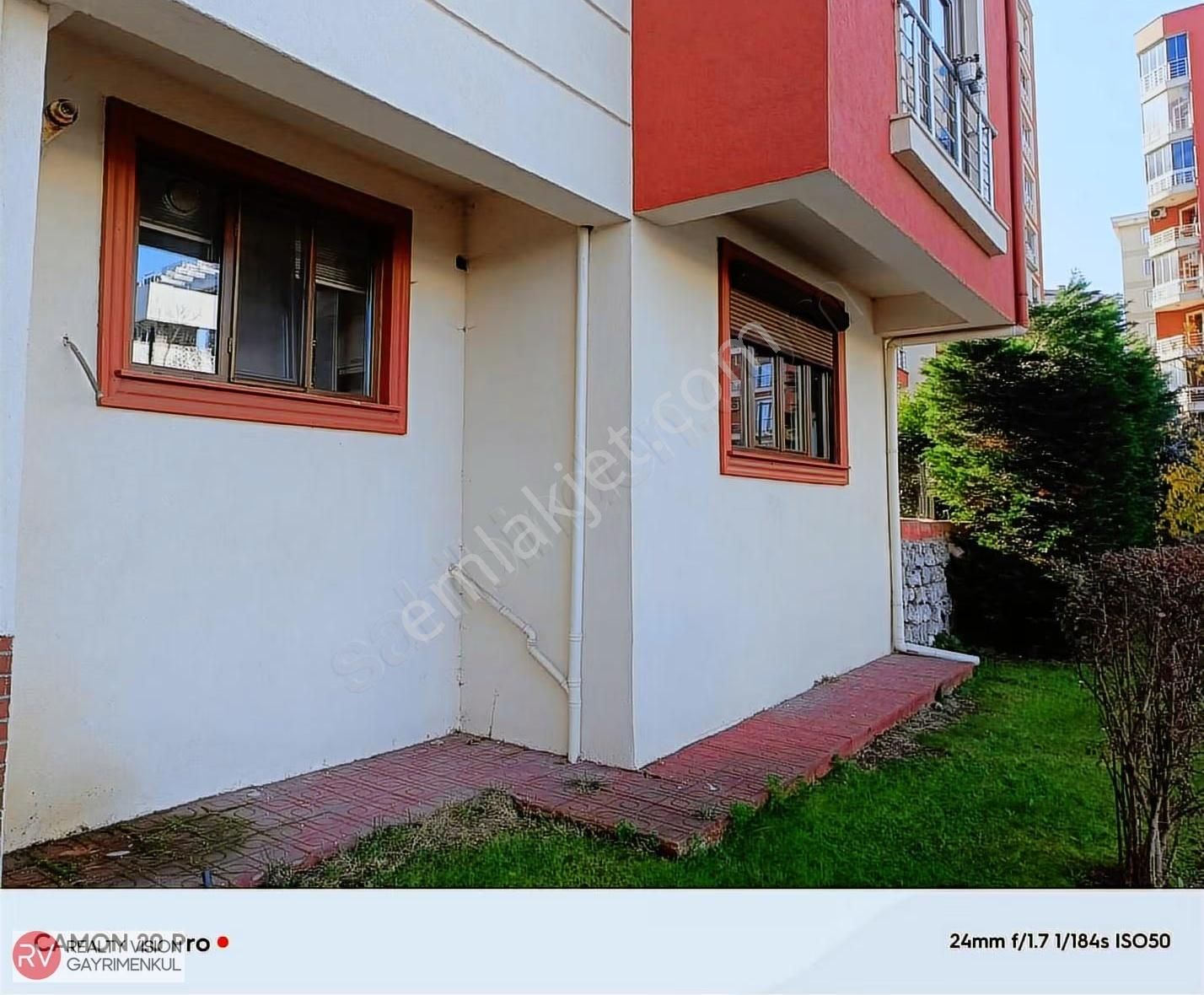 Çekmeköy Cumhuriyet Mahallesinde Site İçinde Büyük M2'li Daire - Görsel 13