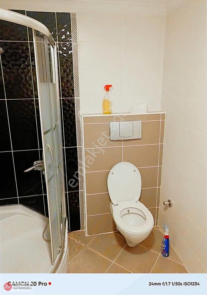 Çekmeköy Cumhuriyet Mahallesinde Site İçinde Büyük M2'li Daire - Görsel 12