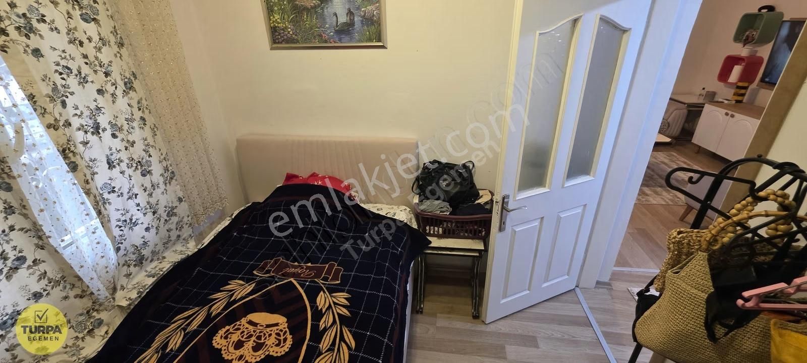 Karşıyaka Örnekköyde Doğalgazlı Tadilatlı 2+1 Daire - Görsel 8