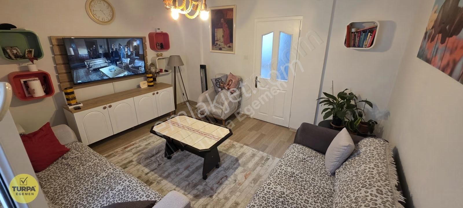 Karşıyaka Örnekköyde Doğalgazlı Tadilatlı 2+1 Daire - Görsel 34