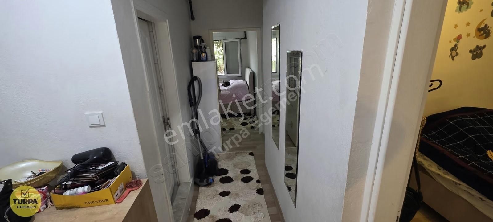 Karşıyaka Örnekköyde Doğalgazlı Tadilatlı 2+1 Daire - Görsel 26